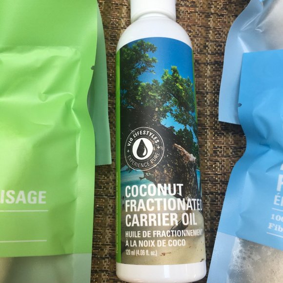 NEW Konjac Sponges & Coconut Fractionated Oil - Picture 2 of 5